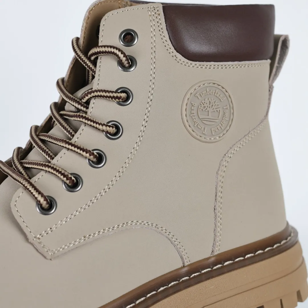 Copywriting price 💰620 Core recommendation Good price Timberland Timberland outdoor high-top casual rhubarb boots series #Guangdong Dachang quality Original box original packaging Fashion trend matching The fabric is made of Italian top-grade frosted fine-grained cowhide with anti-odor and anti-corrosion genuine leather latex insoles. The outsole and hardware are all made from OEM raw materials. The same as the original Goodyear never-open glue process. Good products do not kill pigs. Exclusive launch on the entire network. The quality is unquestionable. The full set of official website unified packaging Give you a perfect wearing experience. High-quality and durable. A must-have for stylish men. Specially designed to treat those who are not handsome. High-quality and first-class foot feel. Specially designed for cold protection and outdoor use this winter. Casual matching for daily use. Size: 38 39 40 41 42 43 44 (leather shoe size)